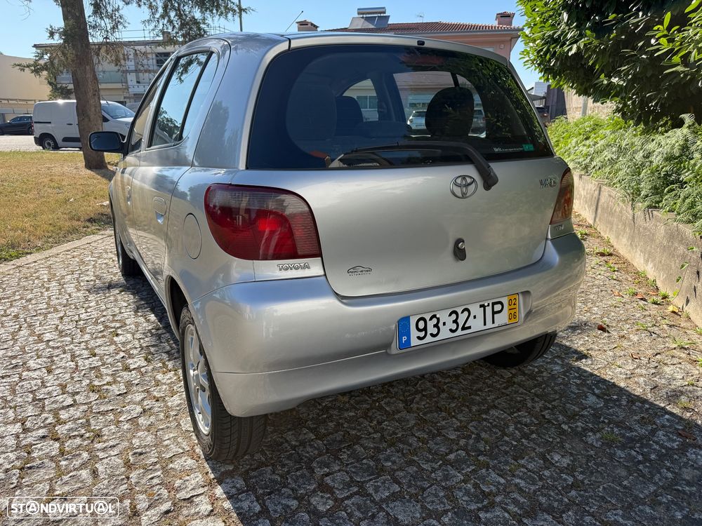 Toyota Yaris 1.0 Sol - 3