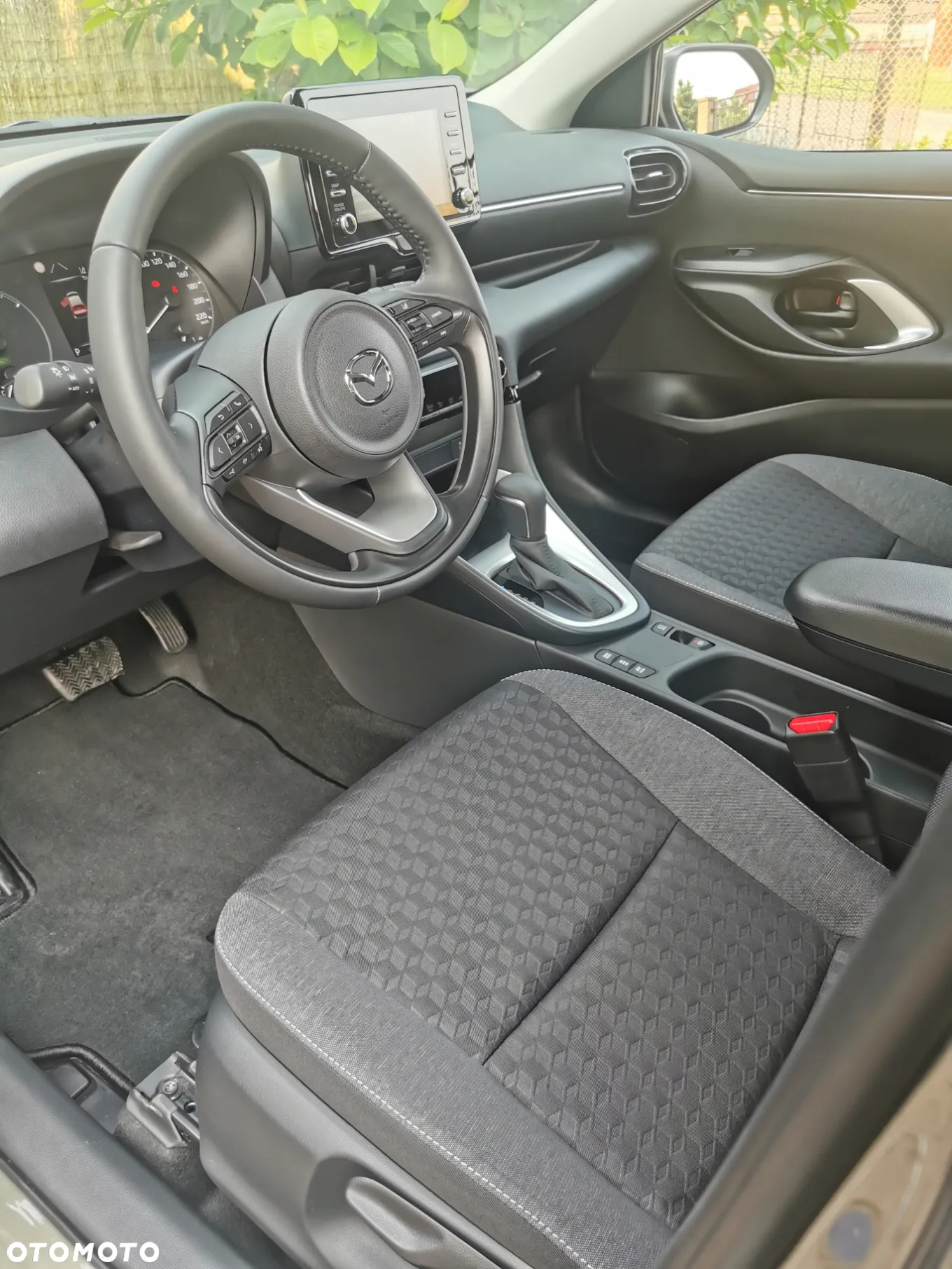 Mazda 2 - 18