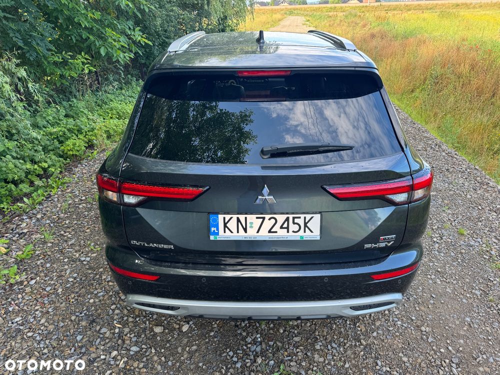 Mitsubishi Outlander 2.4 4WD Diamant TOP - 10
