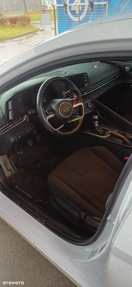 Hyundai Elantra 1.6 Smart - 6