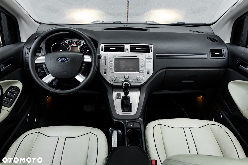 Ford Kuga 2.0 TDCi 4x4 Individual - 28
