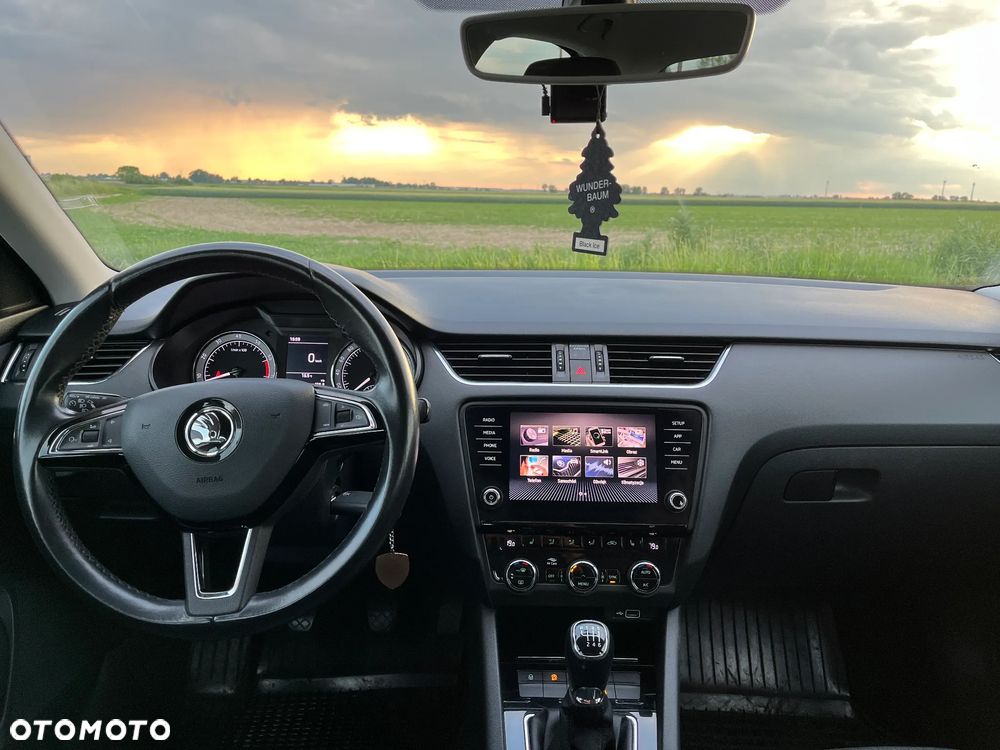Skoda Octavia 1.5 TSI ACT Style - 6