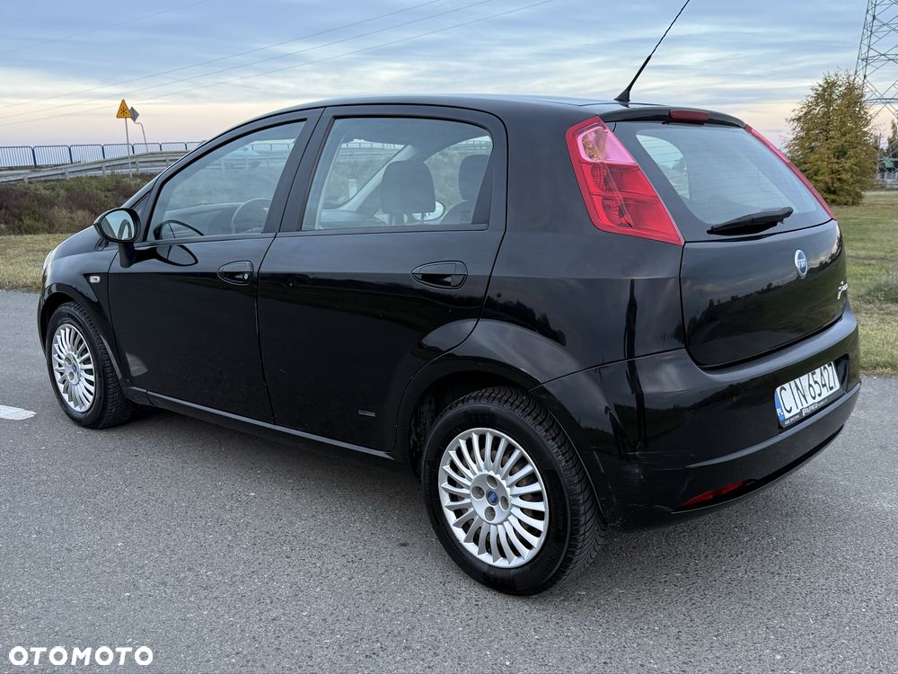 Fiat Grande Punto 2006 photo 3