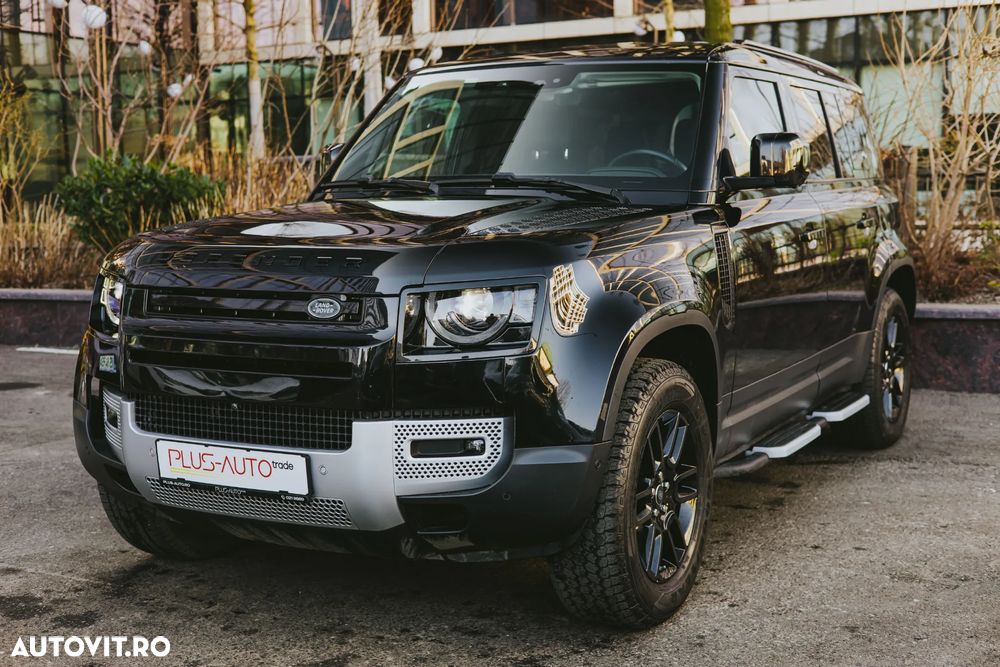 Land Rover Defender 110 2.0L D240 SE - 3