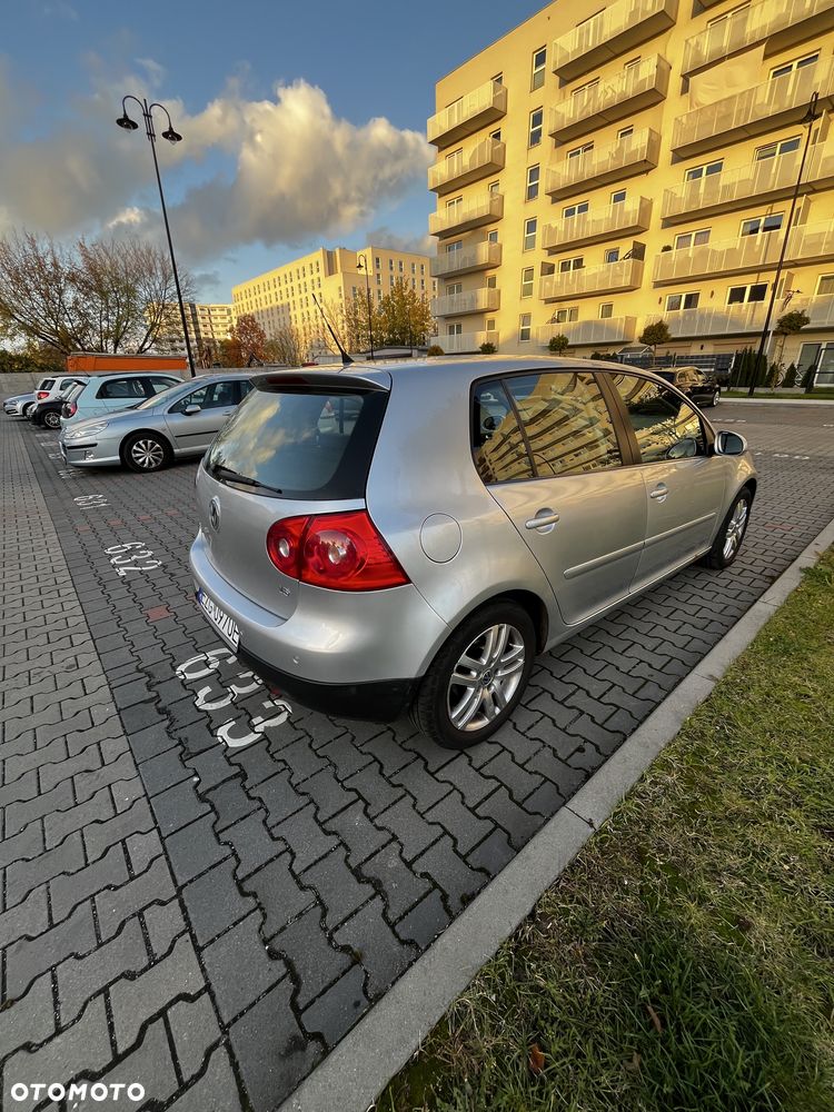 Volkswagen Golf - 3