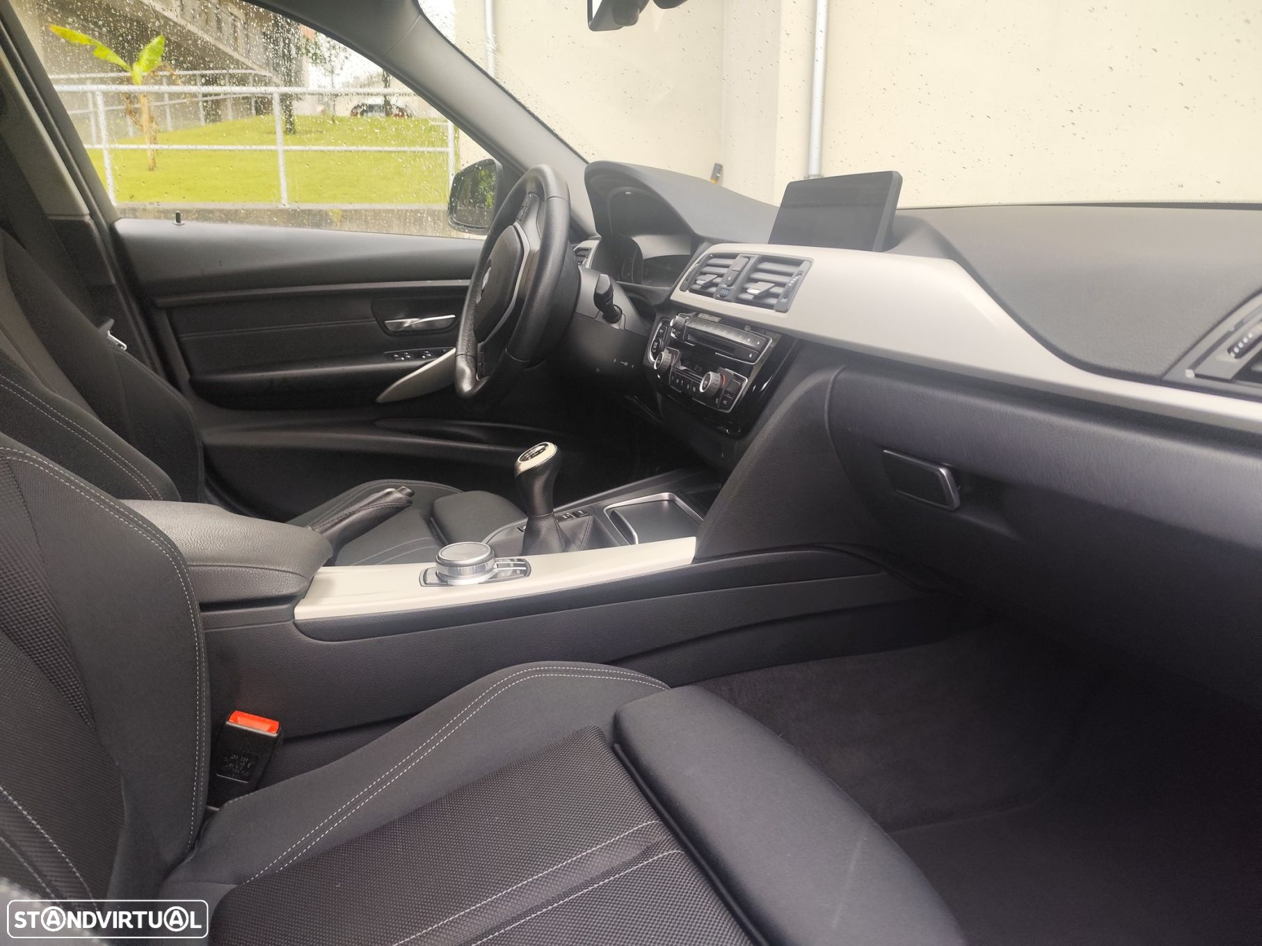 BMW 318 d Touring - 25