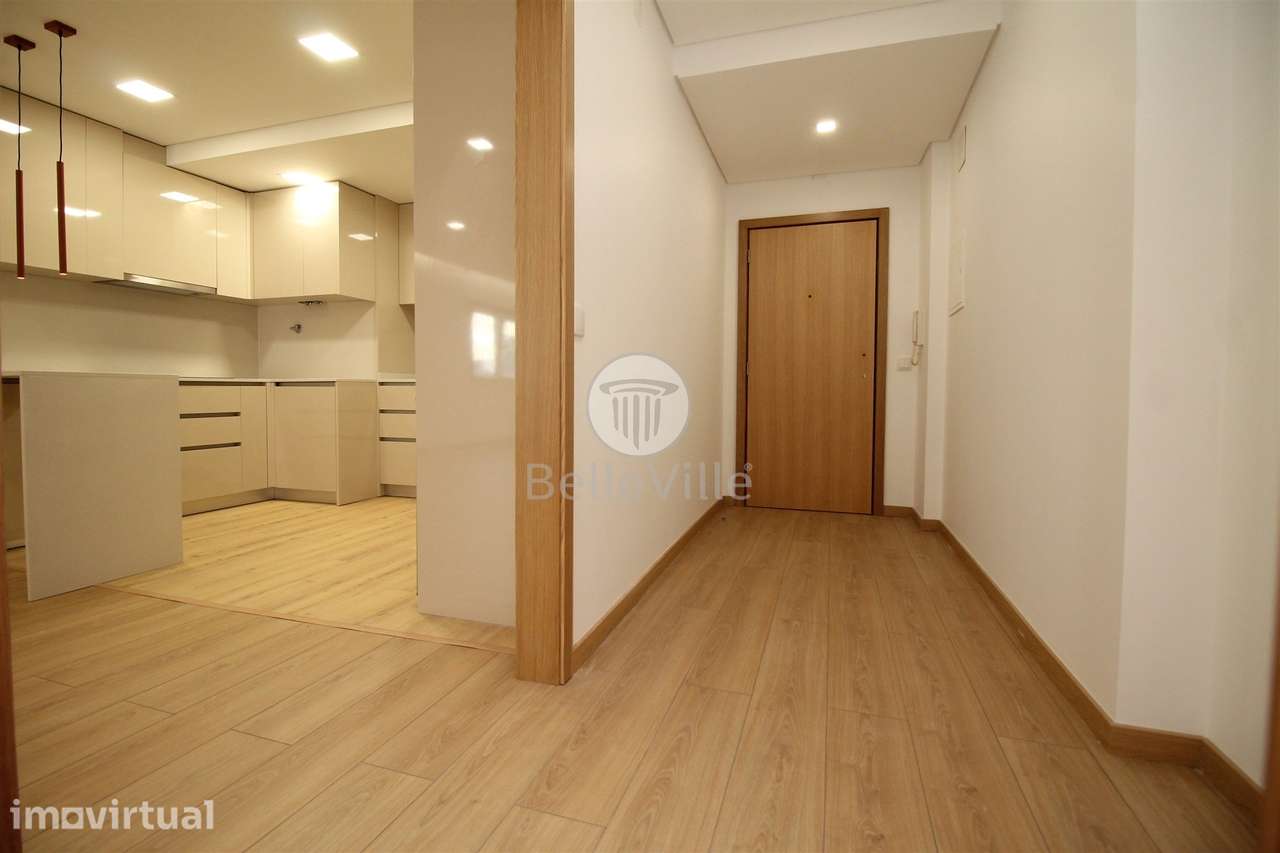Apartamento T2+1 Remodelado, Terraço 80 m2 virado a poente, Ferreiros, - Grande imagem: 4/21