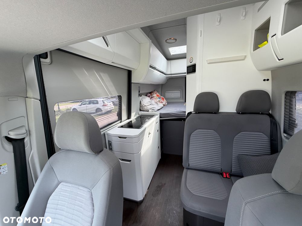 Volkswagen CRAFTER GRAND CALIFORNIA 600 - 36