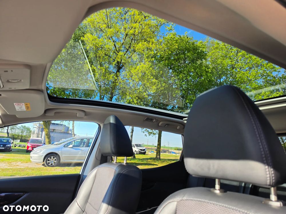 Nissan Qashqai 1.2 DIG-T Xtronic 360 - 24