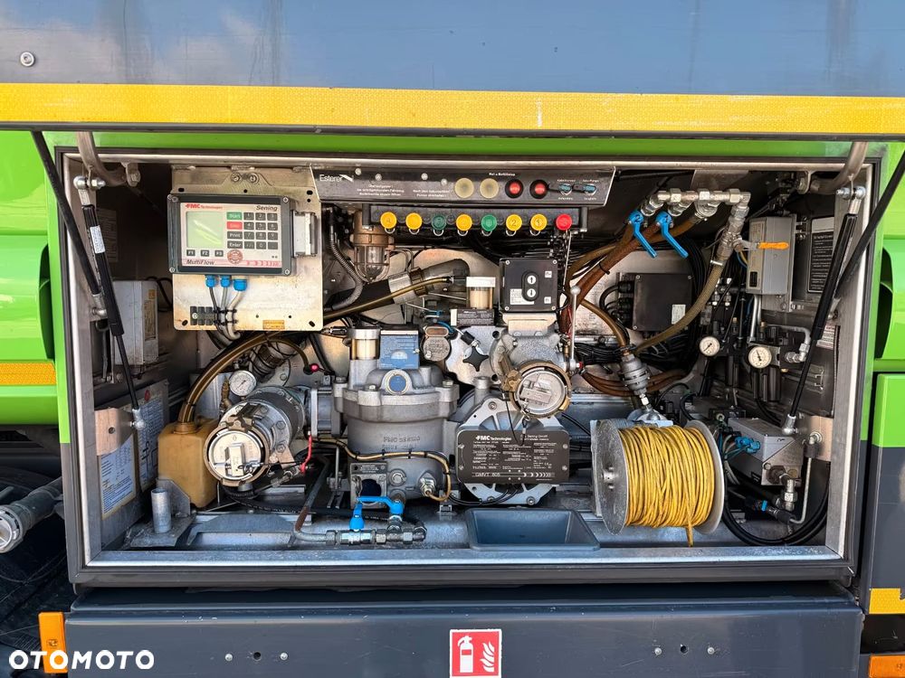 Mercedes-Benz Autocysterna Mercedes AROCS 18450 Oleje / Benzyny AT.FL - 7