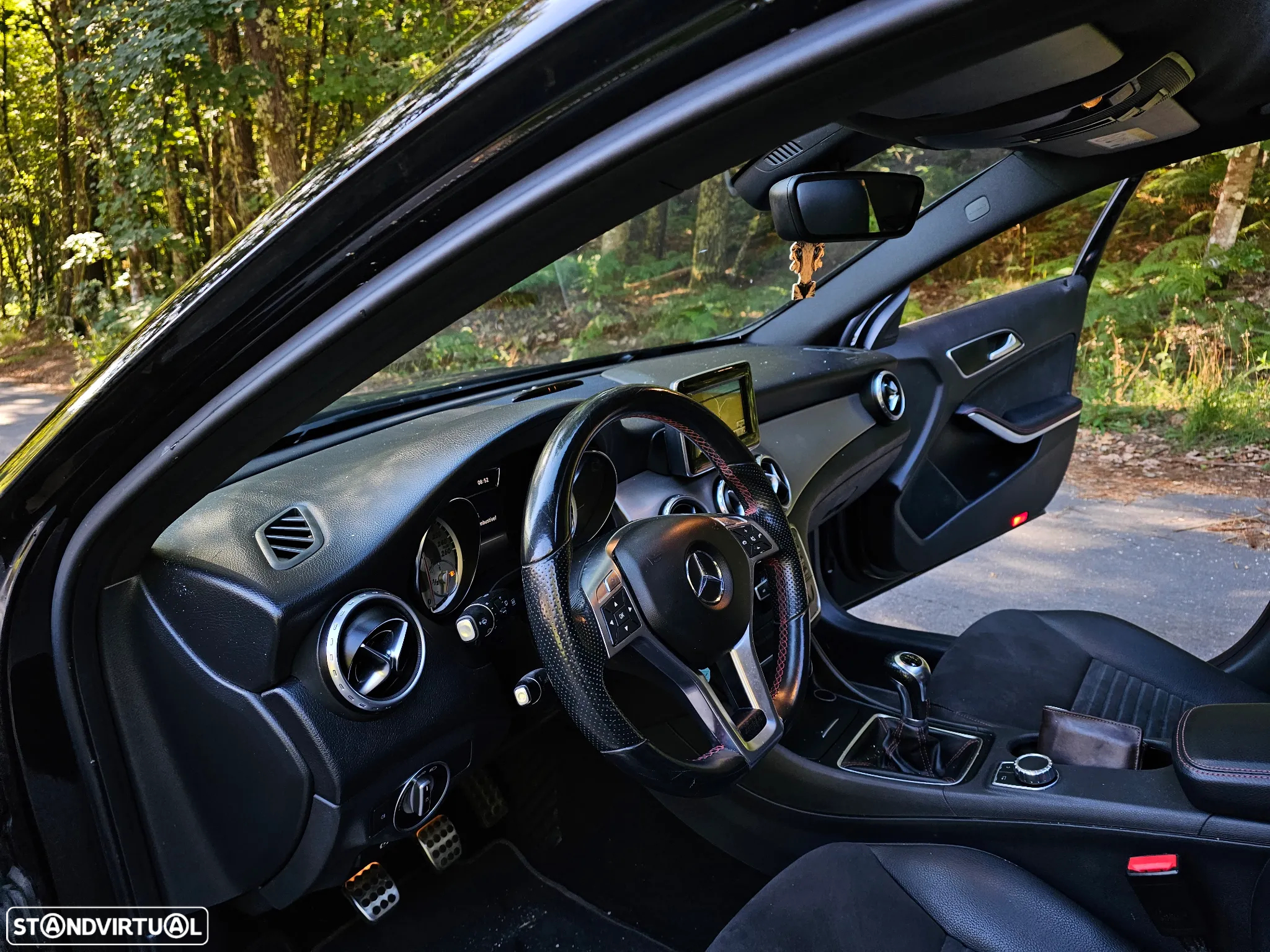 Mercedes-Benz GLA 220 - 46