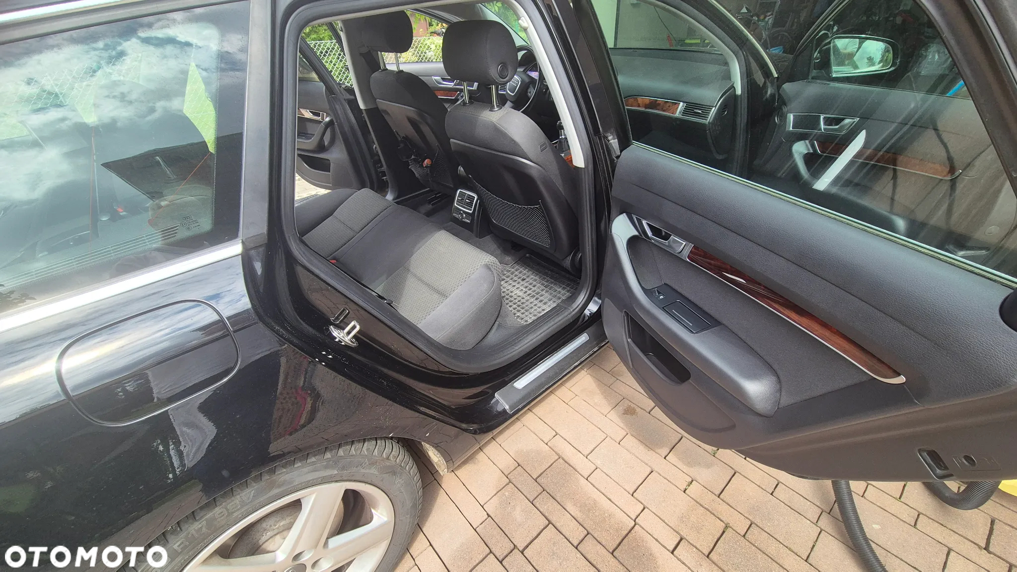 Audi A6 Avant - 14