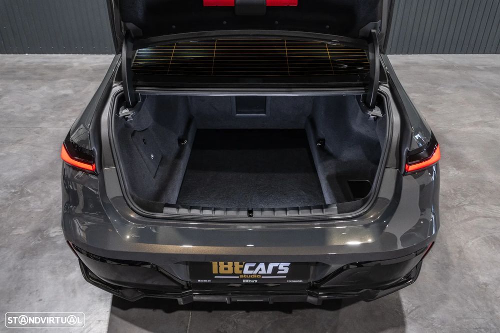 BMW 750 750e xDrive Pack Desportivo M - 57