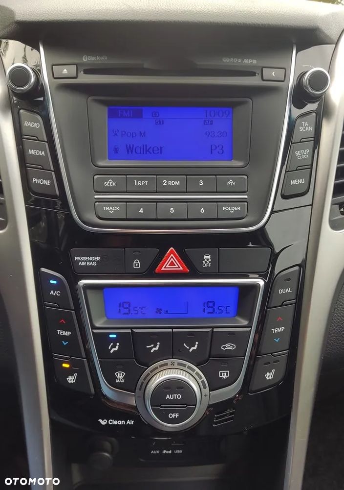 Hyundai i30 1.6 CRDi Premium - 24