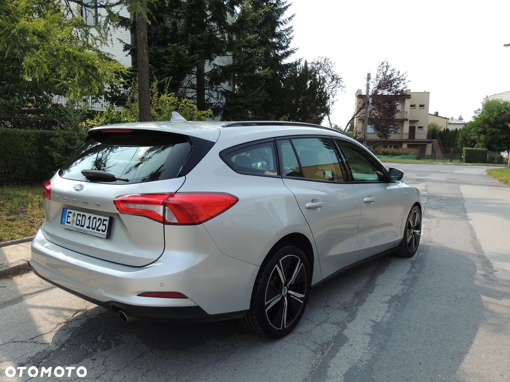 Ford Focus 2.0 EcoBlue Start-Stopp-System ST-LINE X - 4