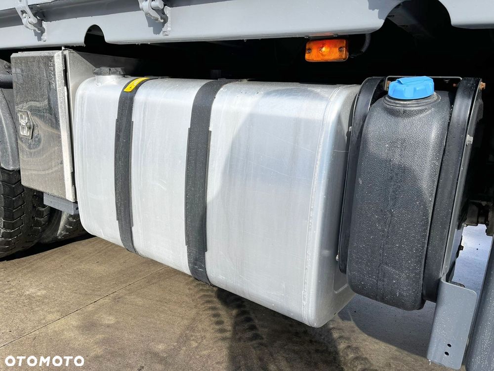 Renault Kerax 380 DXI EEV // 6x4 // HDS Hiab XS 166 Hipro + Radio // UDT // Blokady mostów // Idealny // Zabudowa 5,16m // - 21