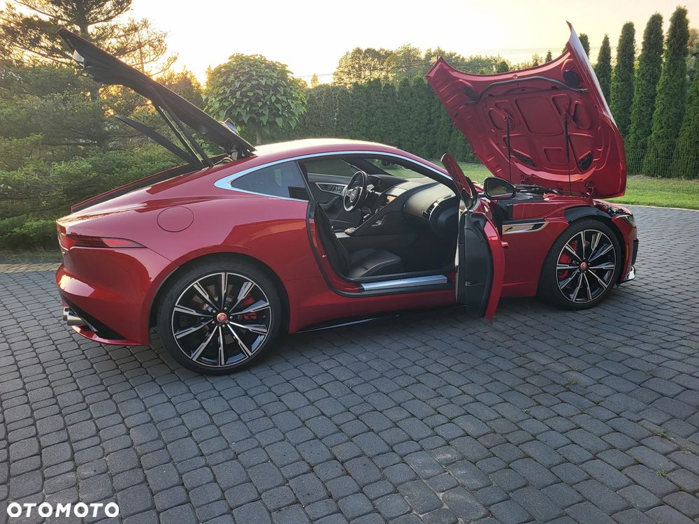 Jaguar F-Type P575 AWD R - 35