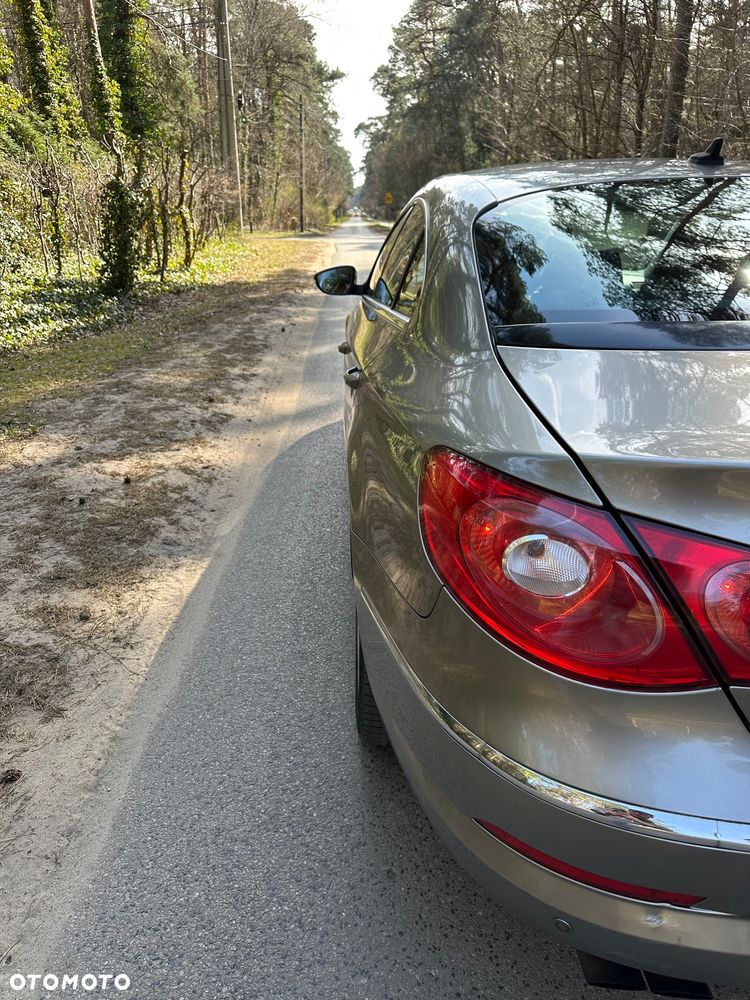 Volkswagen Passat CC 2.0 TDI DSG - 11