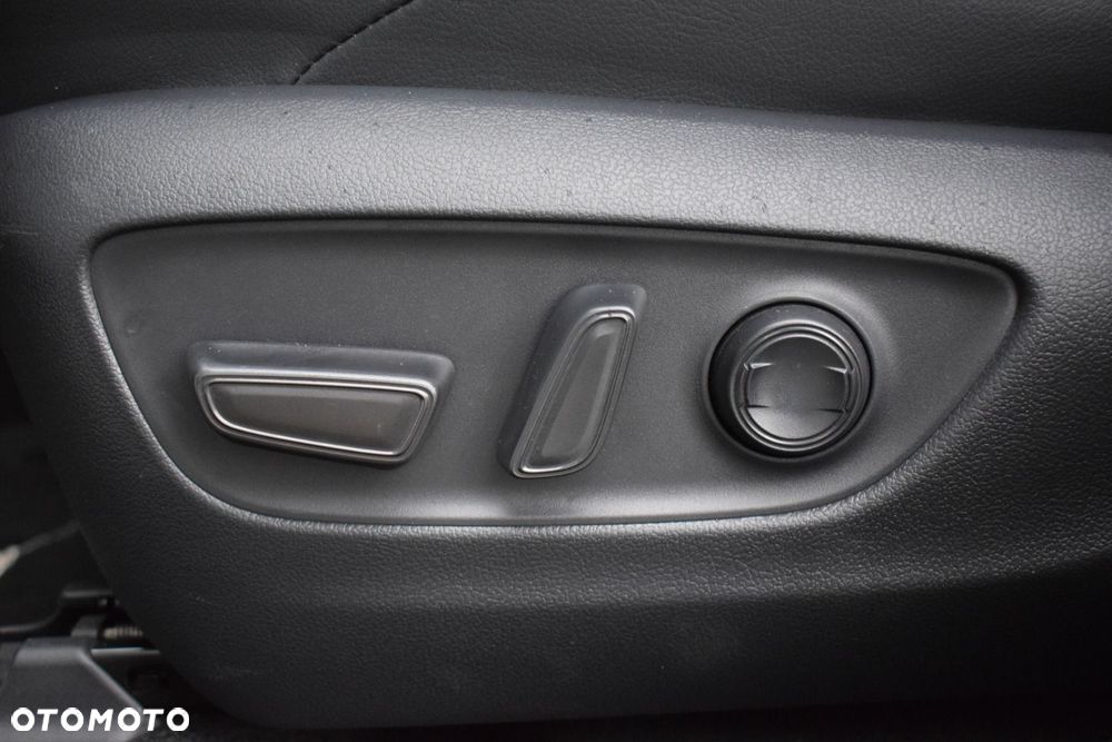 Toyota RAV4 2.5 Plug-In Hybrid Style 4x4 - 13