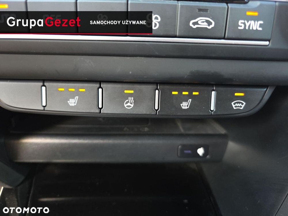Kia ProCeed 1.6 T-GDI GT DCT - 27