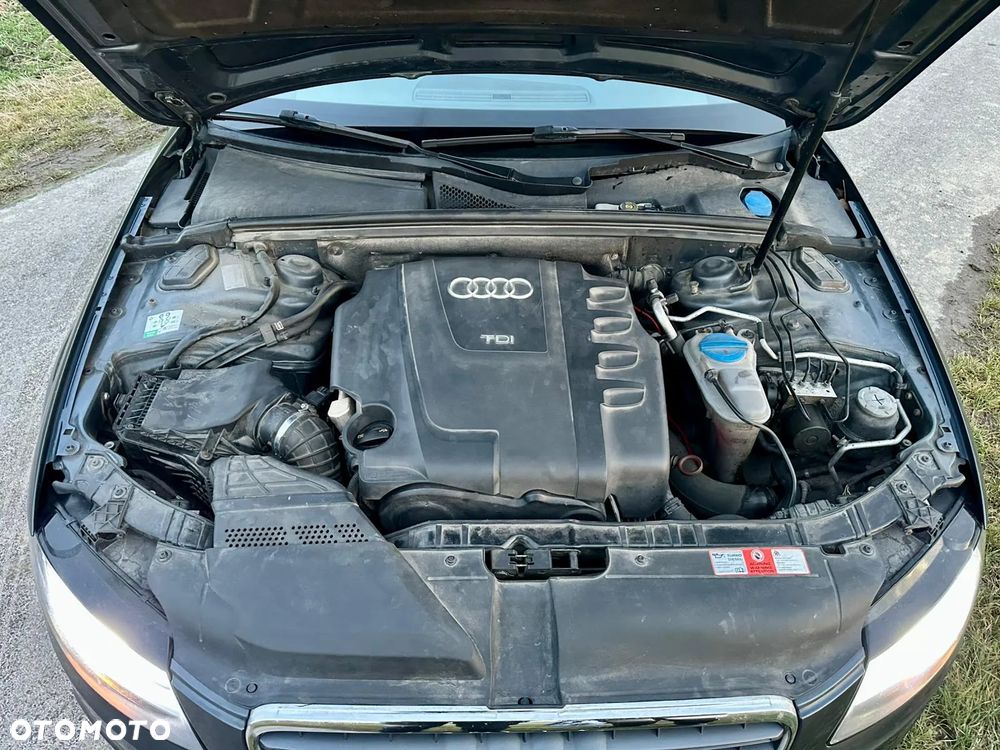 Audi A4 Limousine - 10