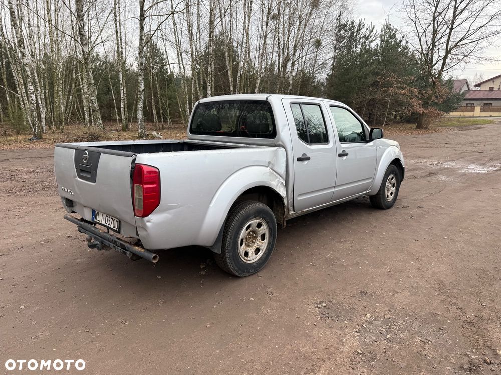 Nissan Navara 2.5 D SE - 5