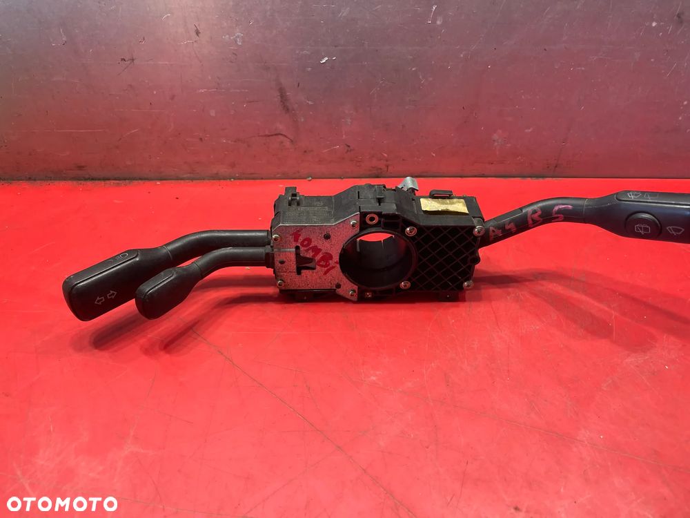 Audi A4 B5 PRZEŁĄCZNIK ZESPOLONY 4D0953513A - 1