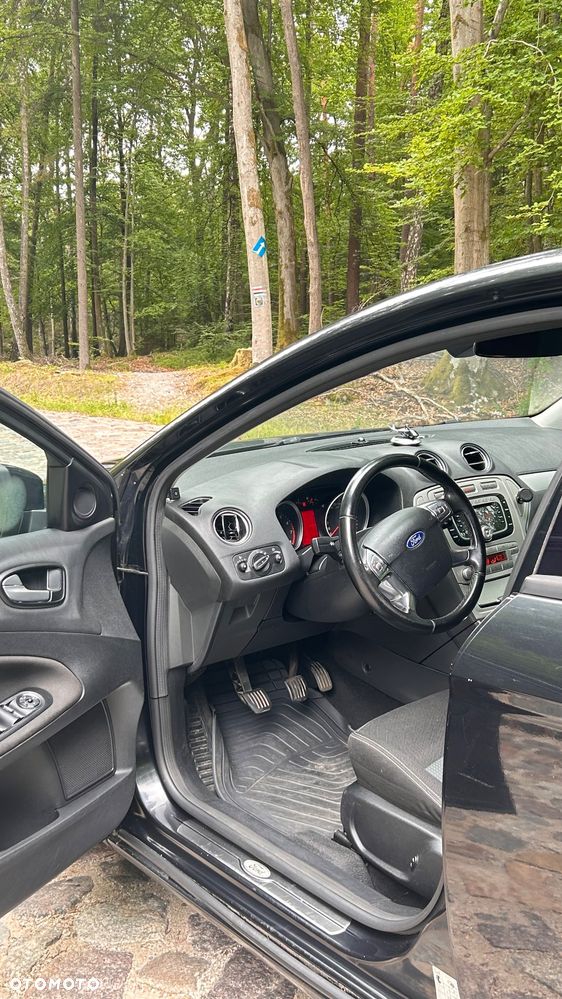 Ford Mondeo 2.0 Ambiente - 6