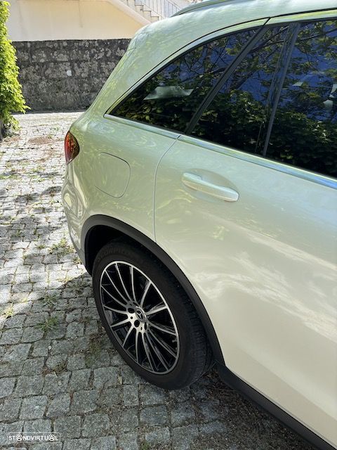 Mercedes-Benz GLC 300 e 4Matic - 3