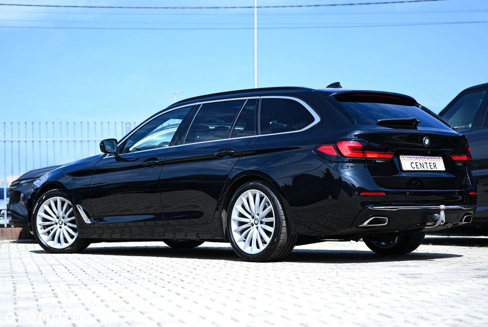 BMW Seria 5 520d Luxury Line - 38