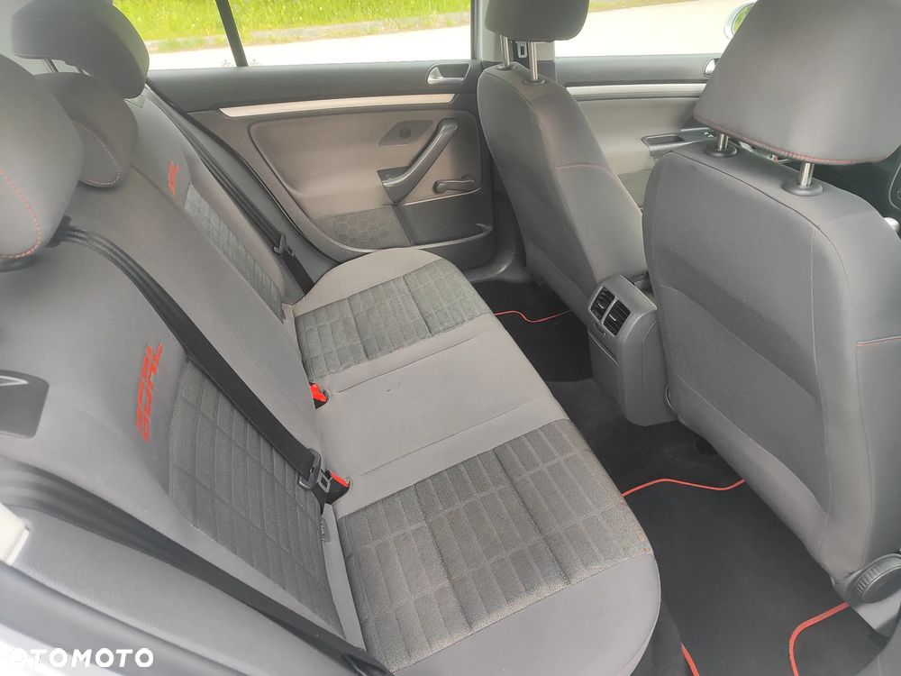 Volkswagen Golf 1.6 Goal - 34