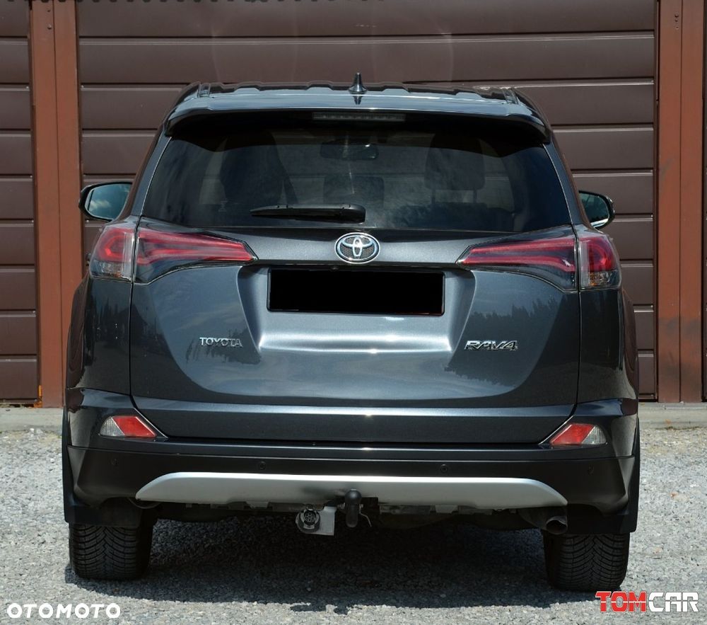 Toyota RAV4 - 6