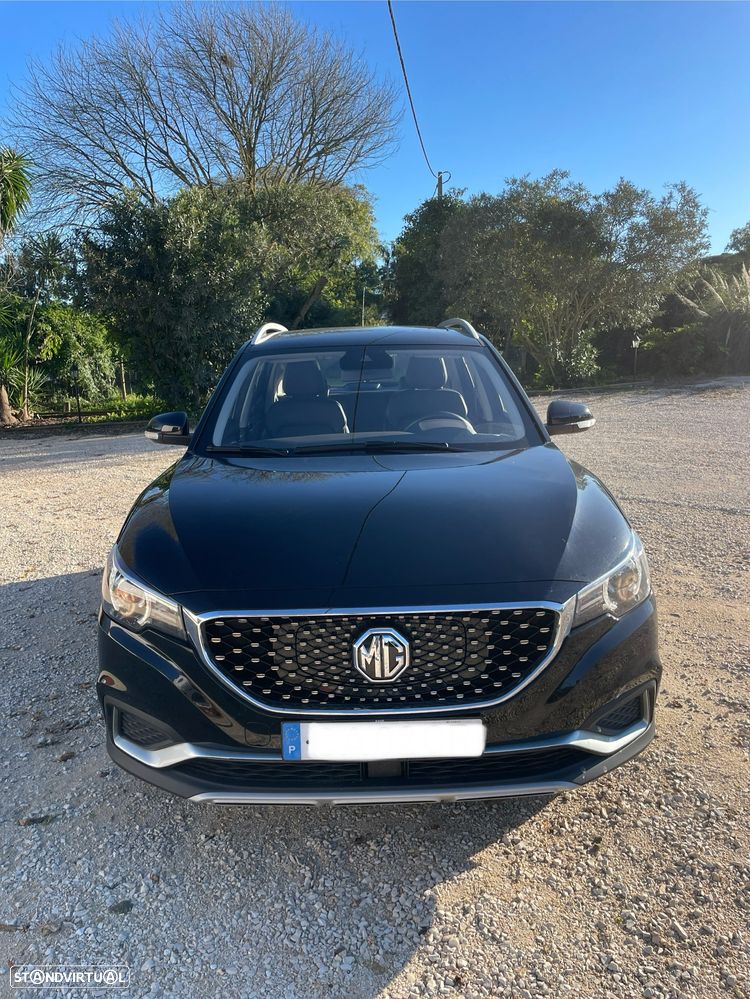 MG ZS EV Luxury - 2