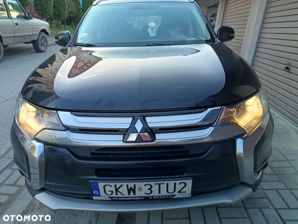 Mitsubishi Outlander - 3
