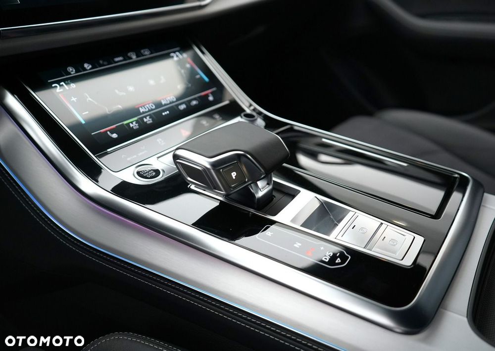 Audi Q8 - 21