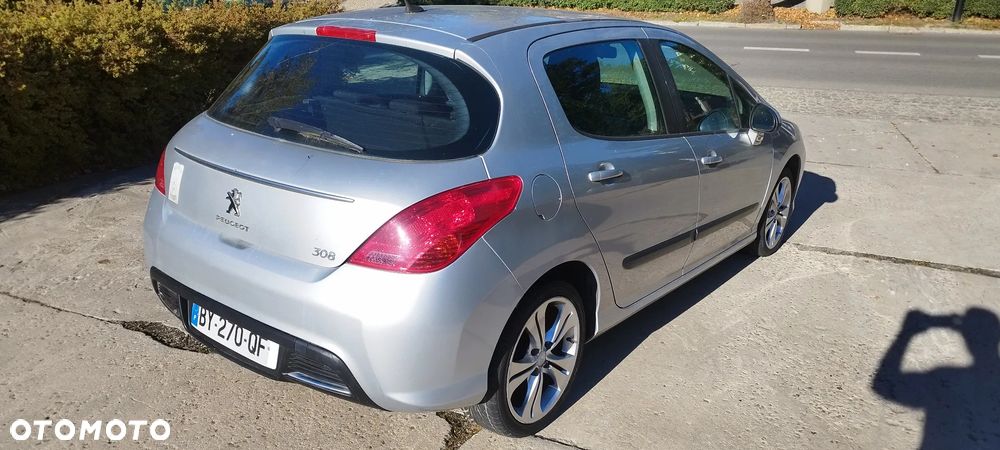 Peugeot 308 2011 photo 4