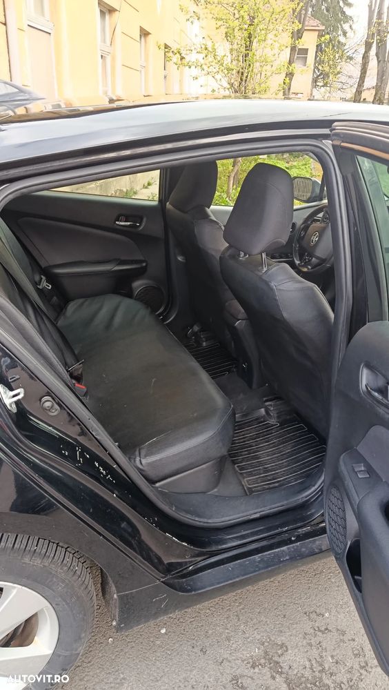 Toyota Prius Hybrid Executive - 8