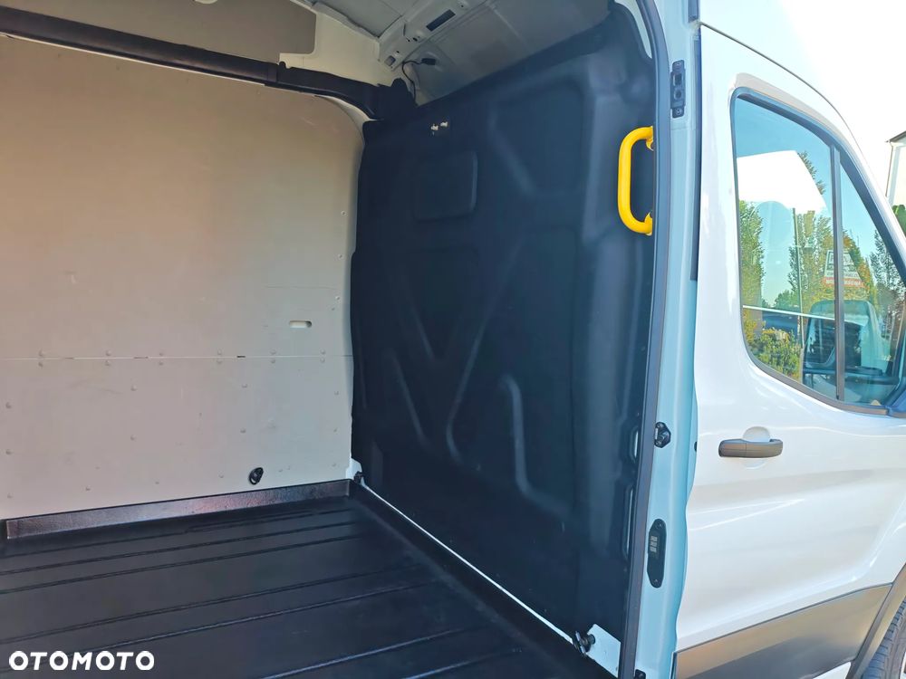 Ford Transit - 35