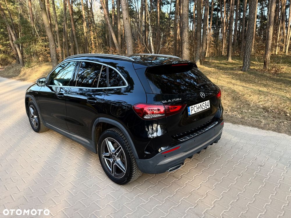 Mercedes-Benz GLA - 7