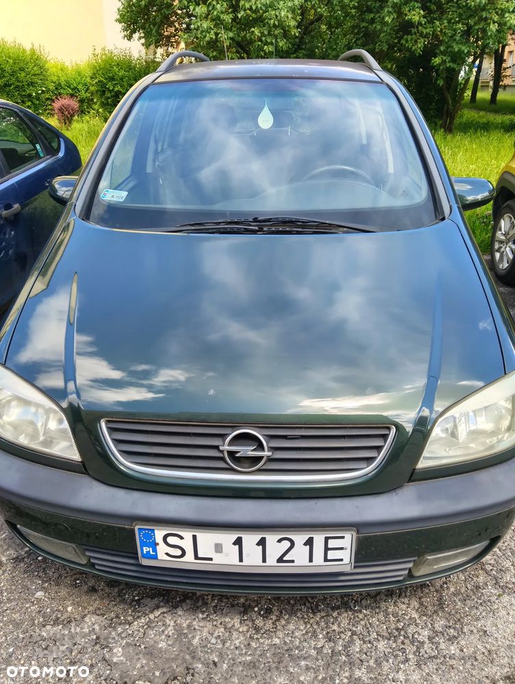 Opel Zafira 1.6 16V Comfort - 4