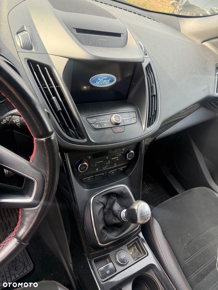 Ford Kuga 1.5 EcoBoost 2x4 Titanium - 7