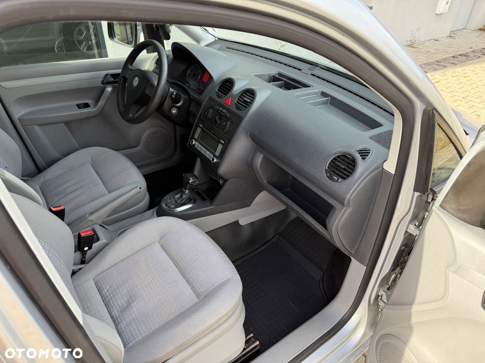 Volkswagen Caddy 1.9 TDI Life DSG - 25