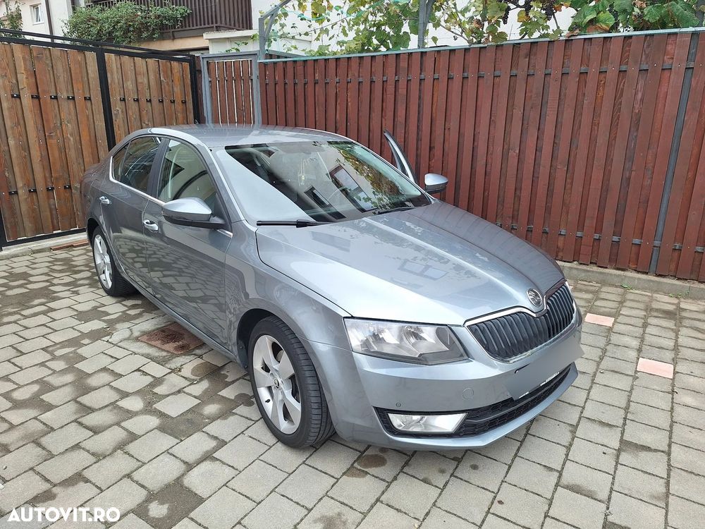 Skoda Octavia 2.0 TDI ELEGANCE DSG - 9