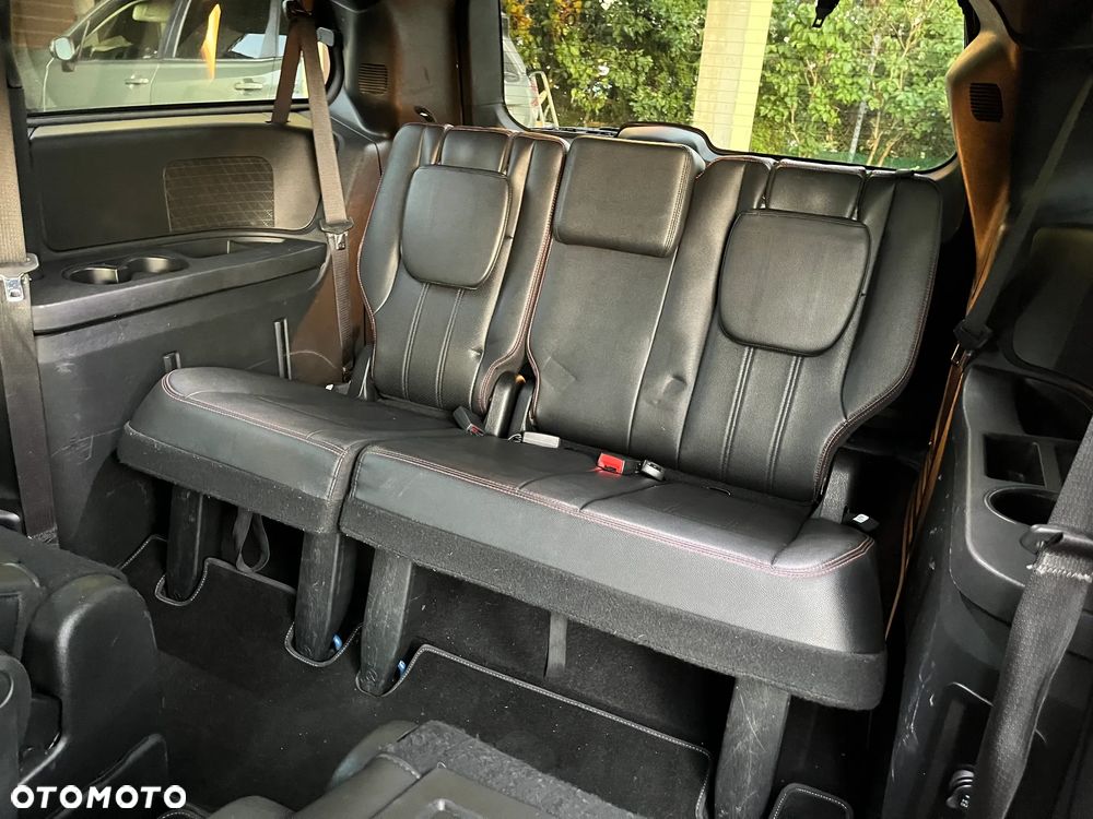 Dodge Grand Caravan 3.6 R/T - 30