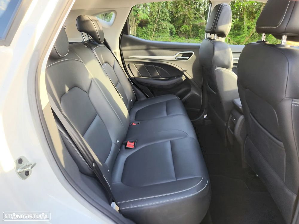 MG ZS EV 44.5 kWh Luxury - 13