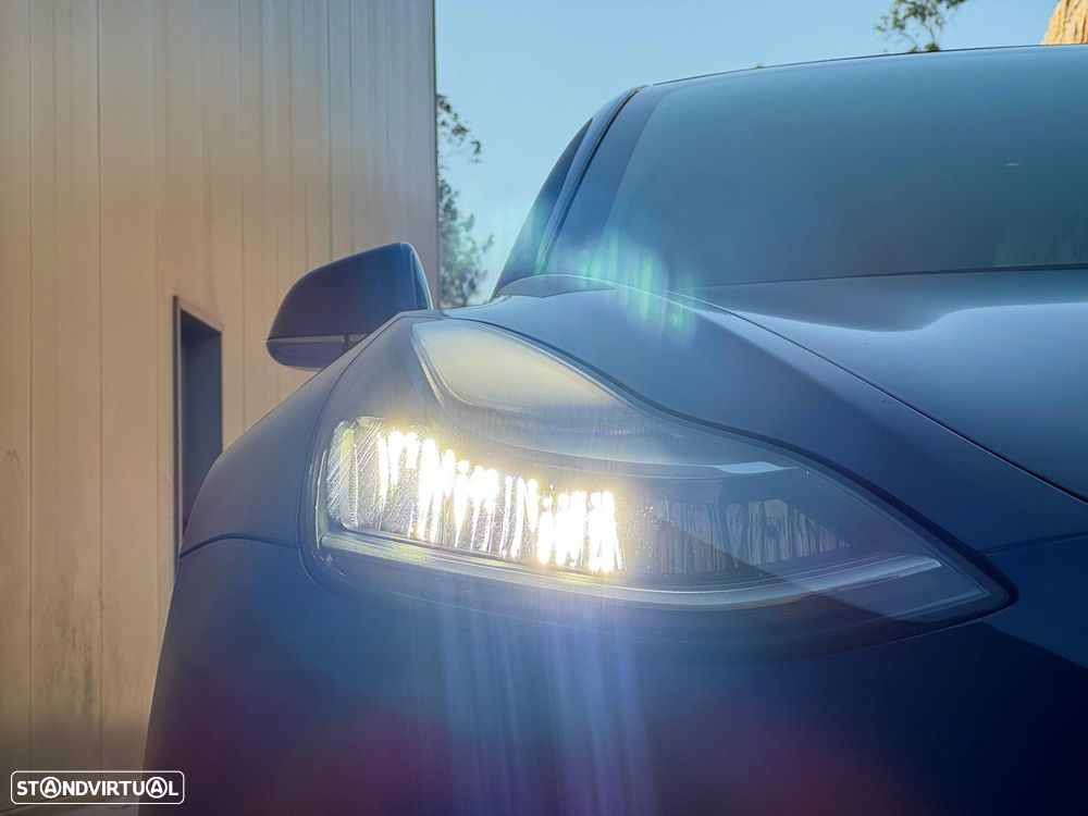 Tesla Model 3 Long-Range Dual Motor AWD - 37