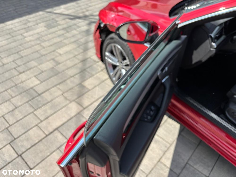Volkswagen Arteon 2.0 TDI SCR 4Motion DSG R-Line Edition - 18