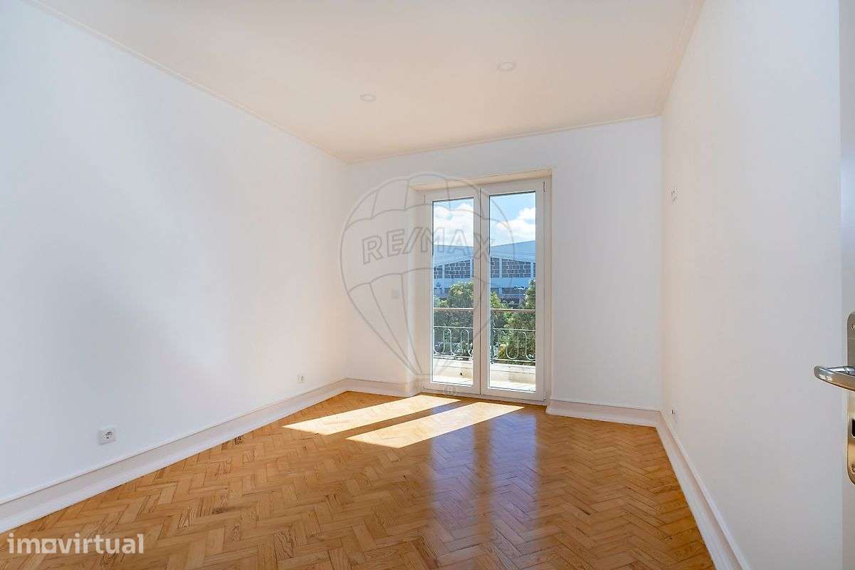 Apartamento T3 para arrendamento - Grande imagem: 2/36