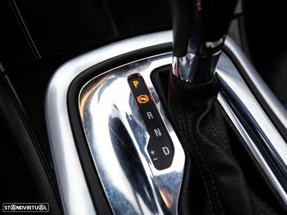 Opel Insignia Sports Tourer - 17