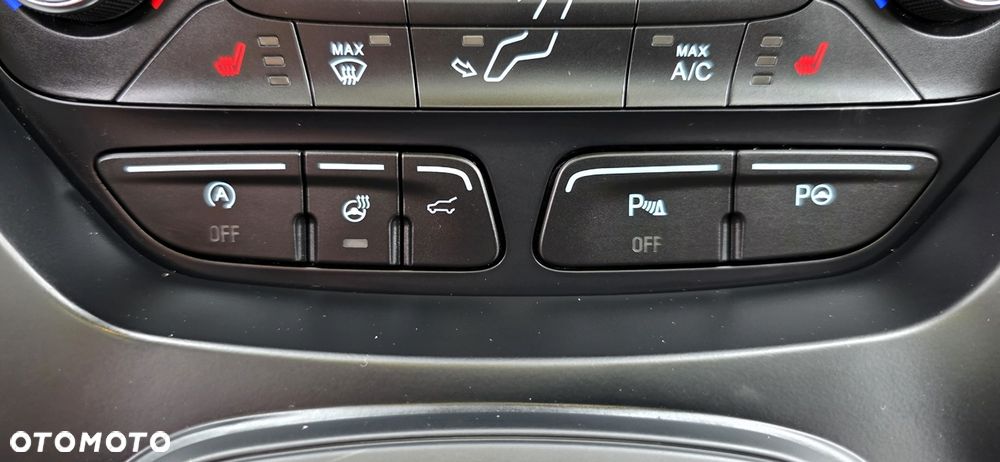 Ford Kuga 2.0 TDCi 4WD Titanium Plus - 22